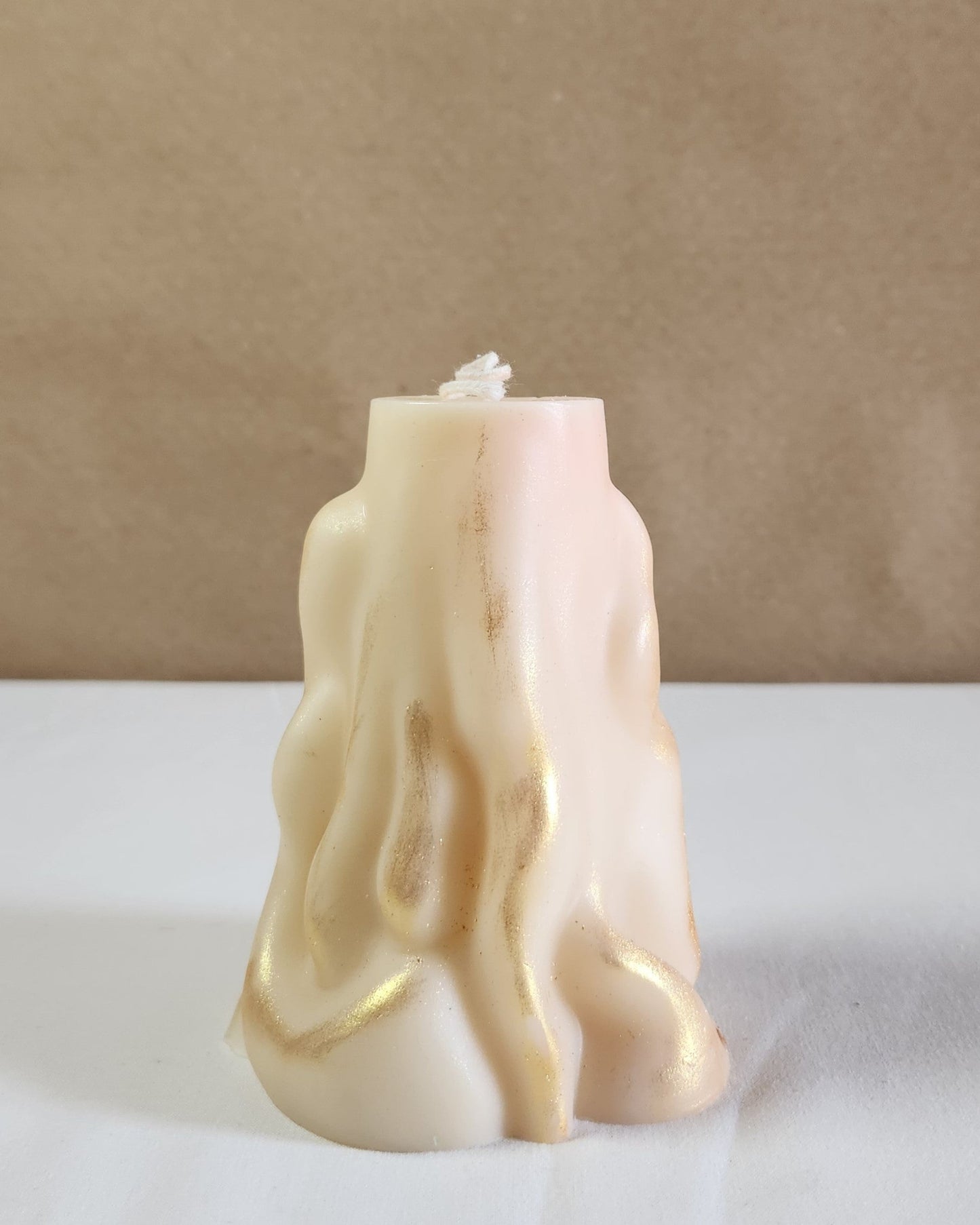 3D Wave white soy wax pillar candle 4" * 9.5"