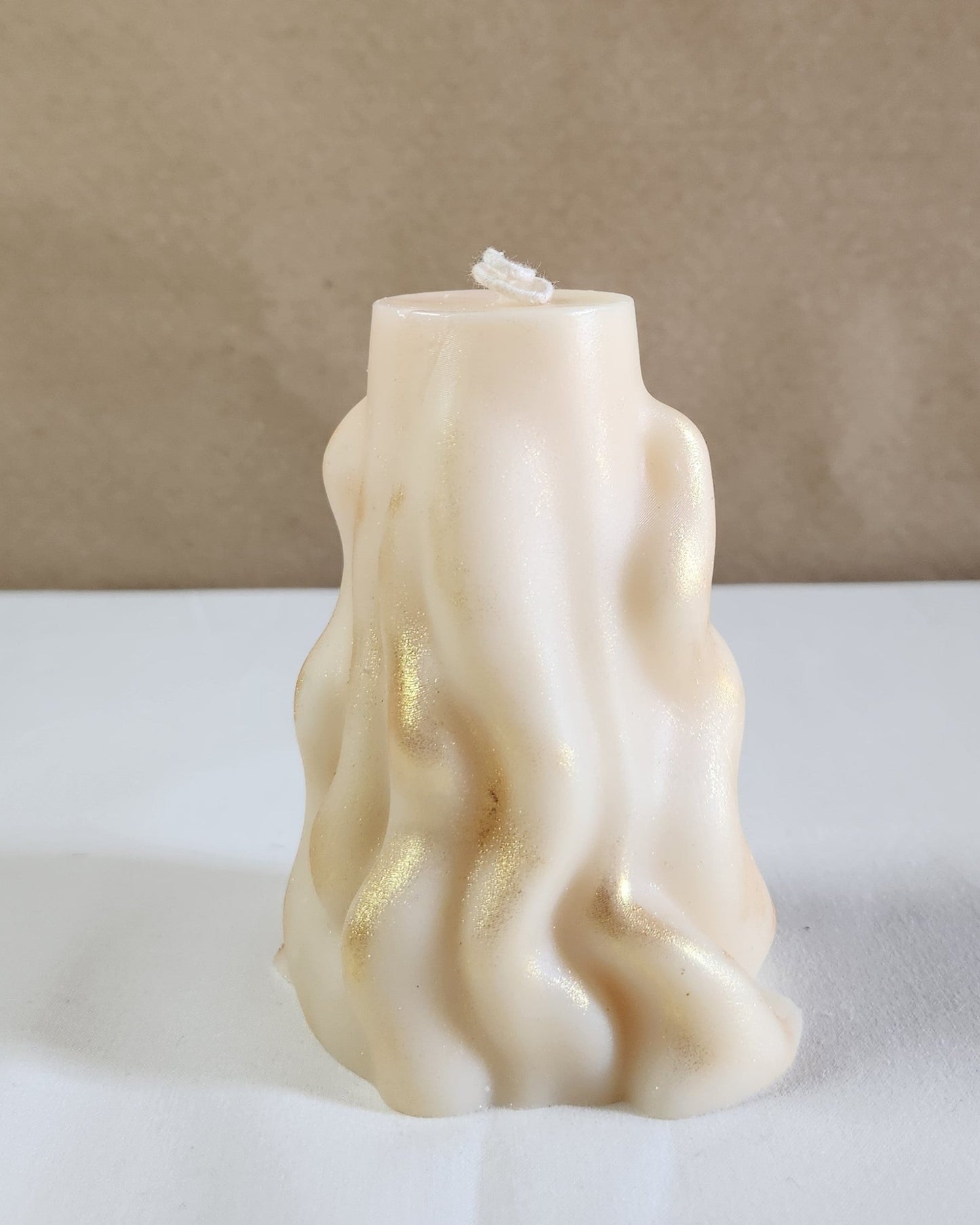 3D Wave white soy wax pillar candle 4" * 9.5"