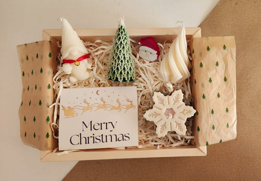 Christmas soy wax pillar candle bundle (Set of 4)