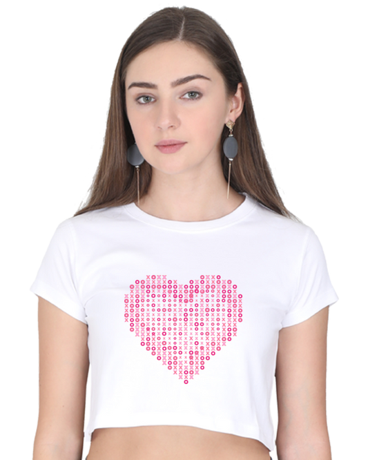 Top corto con corazón "XOXO"